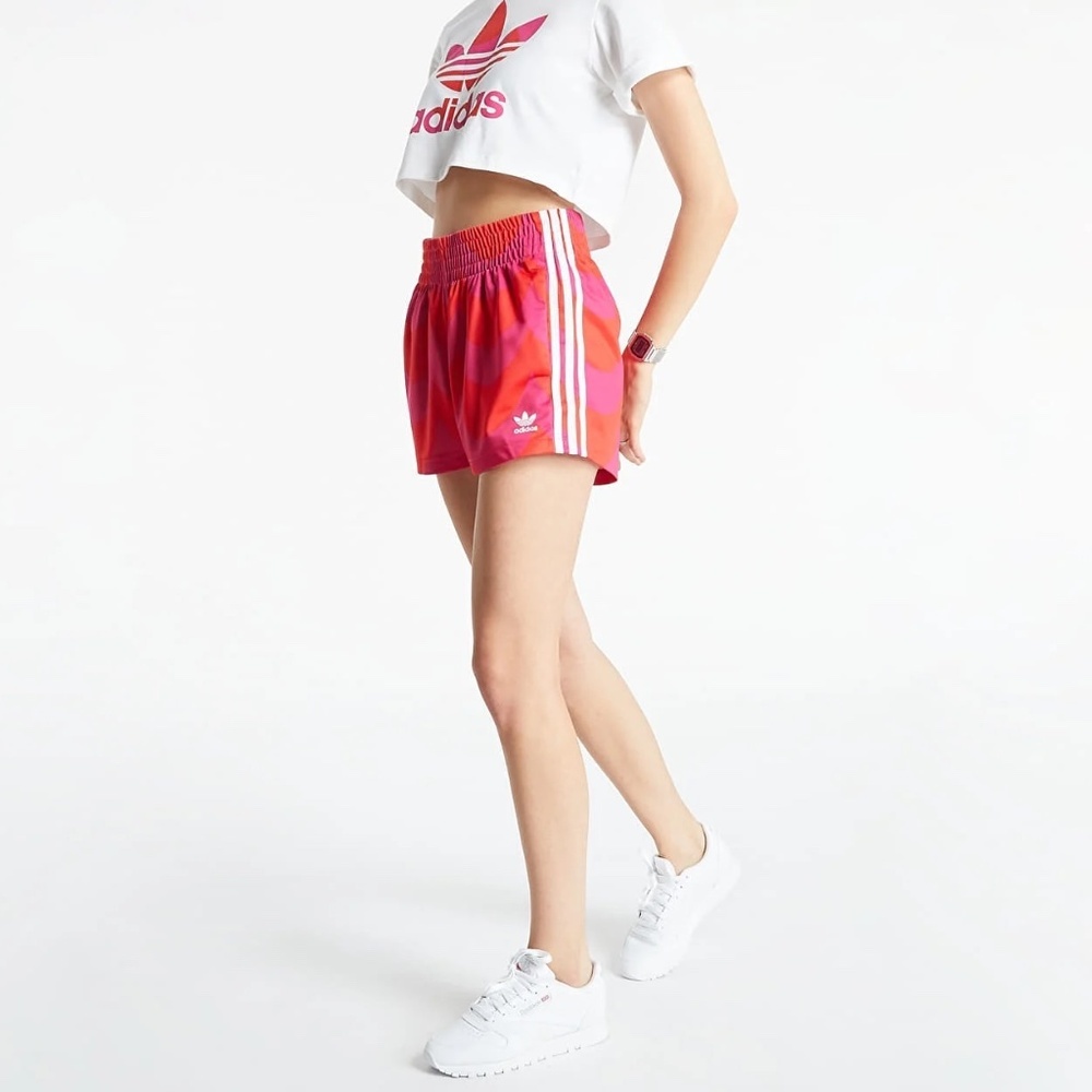 Adidas x Marimekko Shorts - Picture 4 of 12
